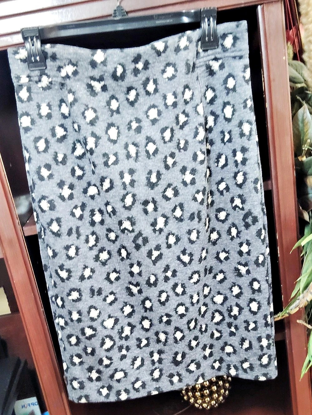 LOFT Animal Print Midi Skirt in Blue & Black Size Medium
